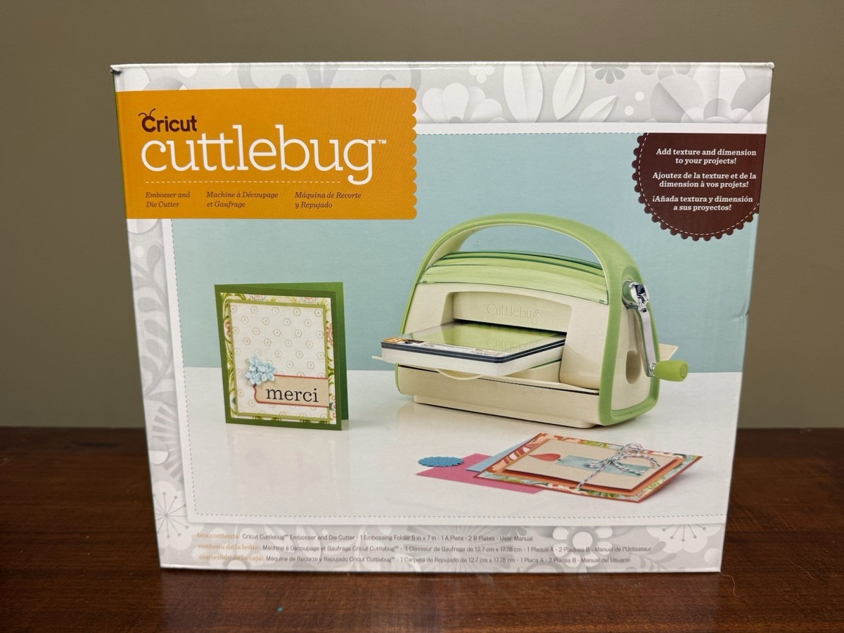 良品 Cricut Cuttlebug カトルバグ ダイカット＆エンボスマシン Cricut Cuttlebug Embossing & Die Cutting Machine + 33 extra