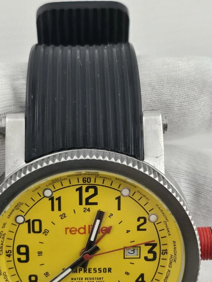 Reloj de cuarzo para hombre Redline Compressor hora mundial esfera amarilla batería nueva raro Foto 3 de 4