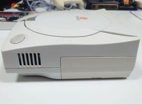 SEGA Dreamcast Console and Controller System Model HKT-3000 w/Game Soft