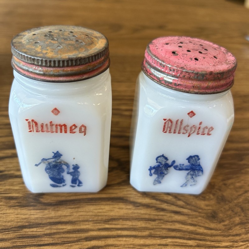 2 Vtg Hazel Atlas Milk Glass Dutch Dove Spice Jar Shakers Nutmeg & Allspice