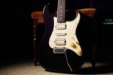 Suhr Suhr Scott Henderson Signature 1998 Used Electric Guitar