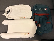 DockATot Deluxe+ Baby Lounger White – Travel Case – Extra Cover - Great Cond.