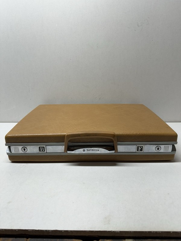 Vintage Samsonite Briefcase Luggage Hard Shell with Lock No Key Work Case