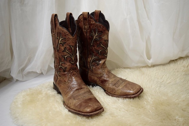 ariat tan boots