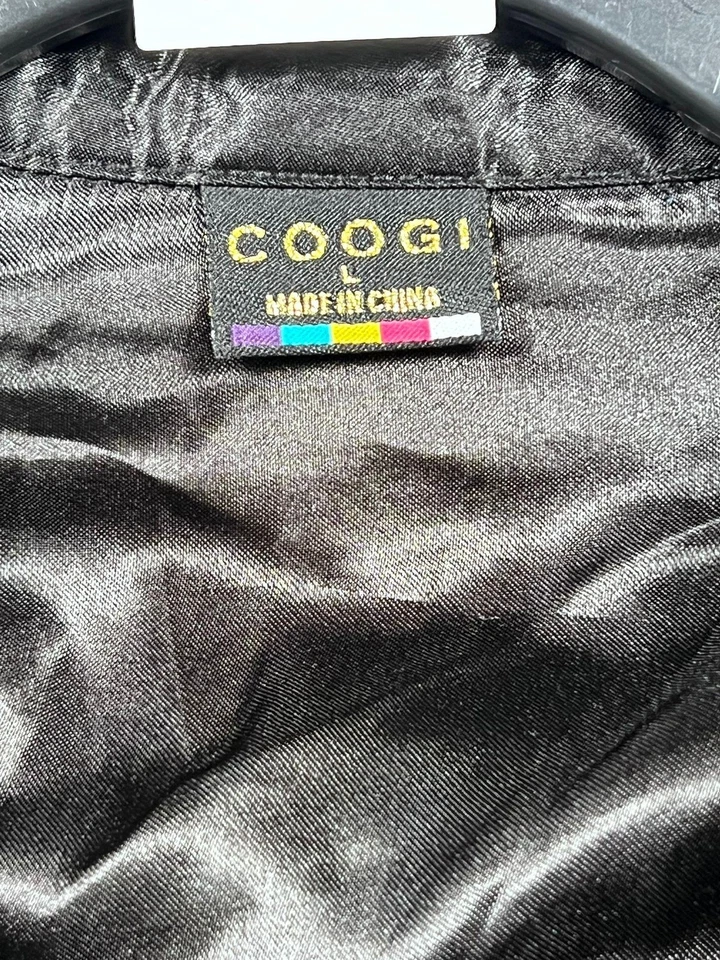 Vestido Camisa Coogi Mujer Grande Negro Utilitario Botón Frontal Anillo en D Borde Satinado Foto 3 de 4