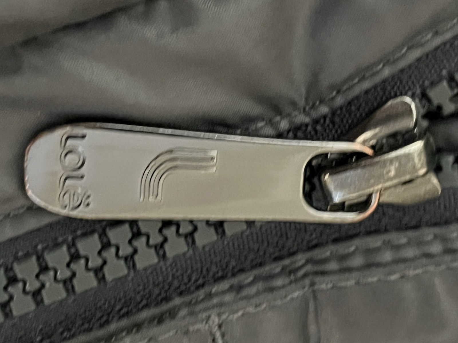 Lolë Duck Down Insulated Hooded  Women Medium Long Jacket Dark Grey Lightweight