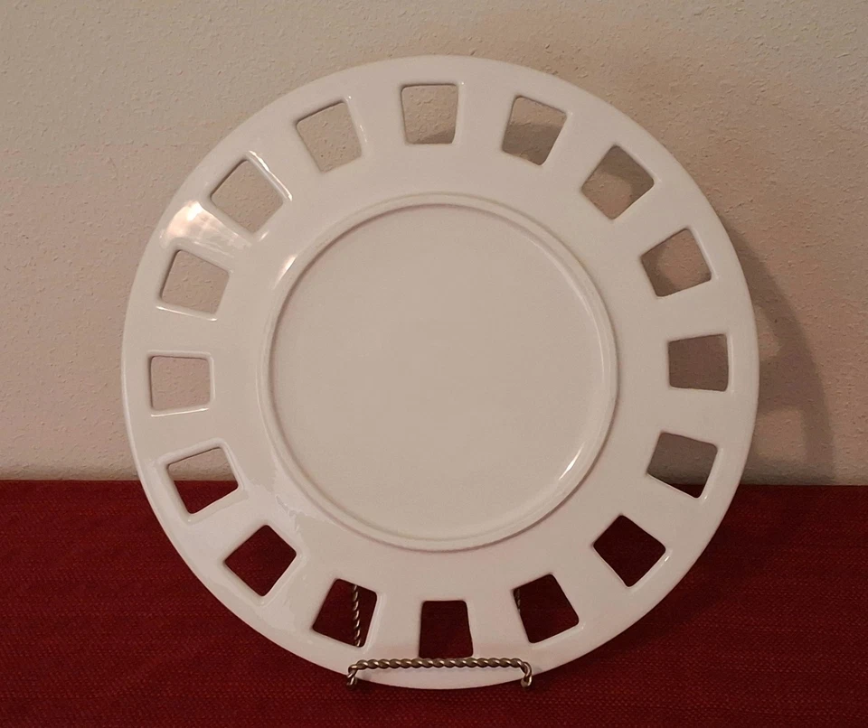 Southern Living at Home Dress Me Up Plate - Image 4 of 4