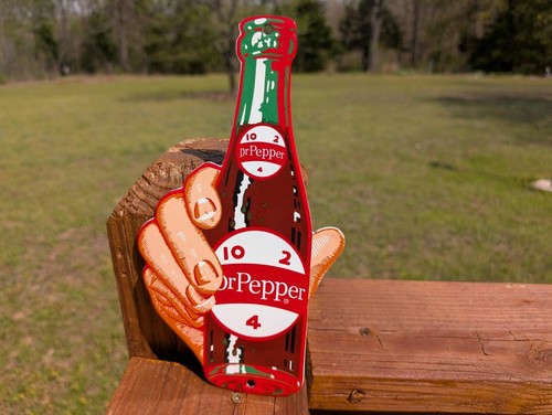 HEAVY PORCELAIN DR PEPPER BOTTLE DOOR PUSH PLATE 10 2 4 BOTTLE IN HAND SIGN