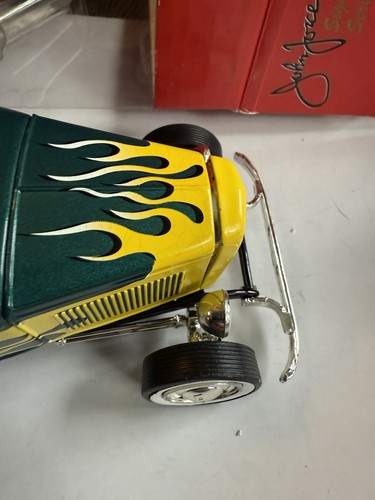 Mac Tools John Force Signature series 1932 Ford Roadster Hot Rod 1:24 Scale - Picture 7 of 15