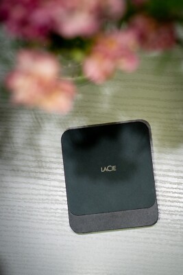 LaCie Portable SSD 2TB, 2.5 Zoll - Top Zustand, Geringe Nutzung, inkl. USB-C