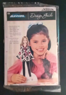 PROJECT RUNWAY DESIGNER'S GUIDE - Make Paper Fashions