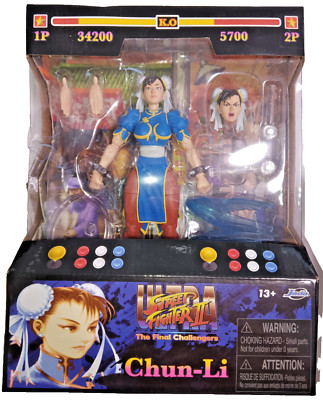 JADA TOYS CHUN-LI 6'' MOVEABLE FIGURE W/ ACCESSORIES RETAIL PACKAGE DAMAGE ONLY!!