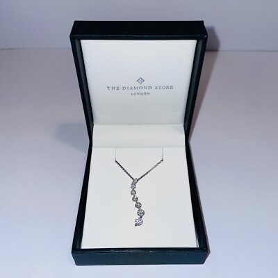 Atemberaubendes 1 kt Diamant Collier in 9 kt Weißgold gefasst