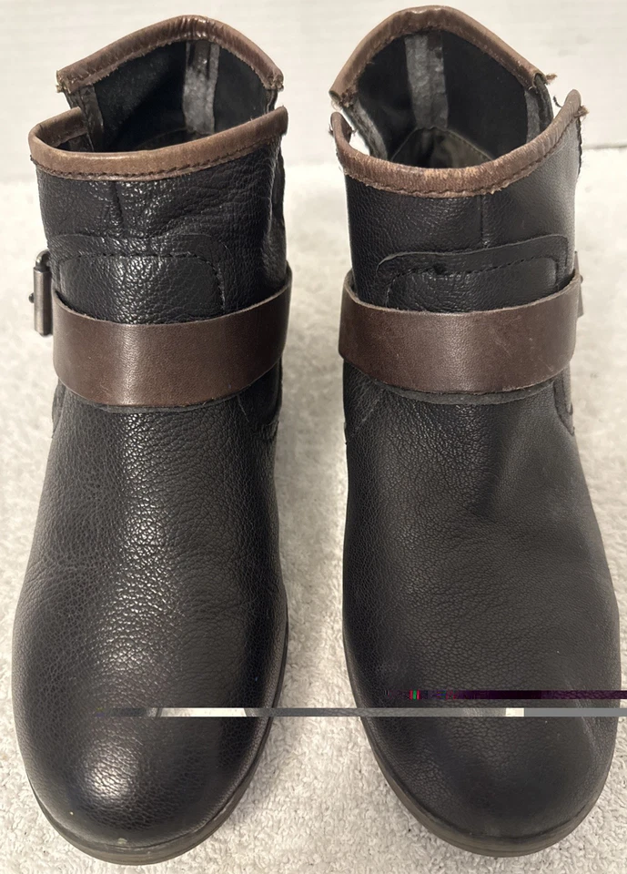 BCBG Women’s Rough Black Oak Leather Strap & Buckle Moto Boots Size 7.5B - Image 2 of 4