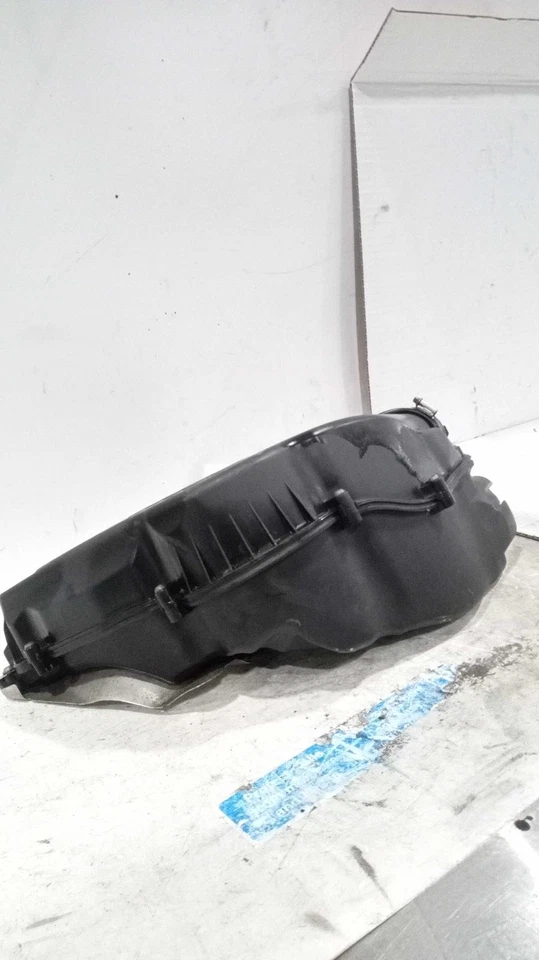 Conjunto de filtro de aire derecho usado se adapta a: BMW 750I 2012 4,4 L doble turbo grado derecho Foto 2 de 4
