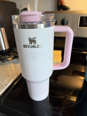 #ad Stanley 40oz FREE SHIPPING $25.00
