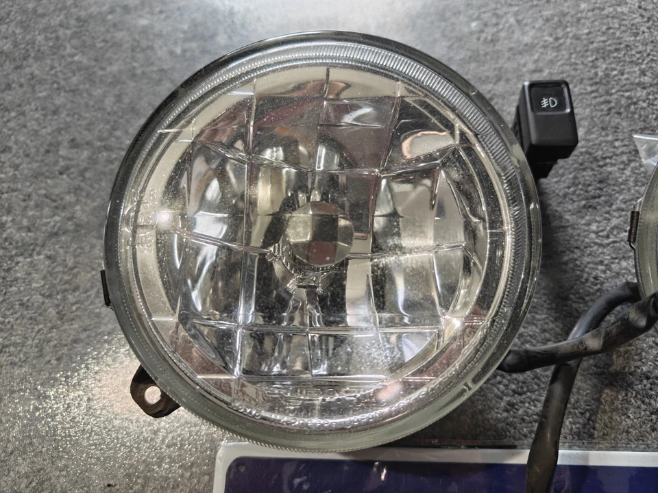 2002-2003 Subaru Impreza WRX Glass Fog Lights Set Pair With Switch Genuine - Image 3 of 4