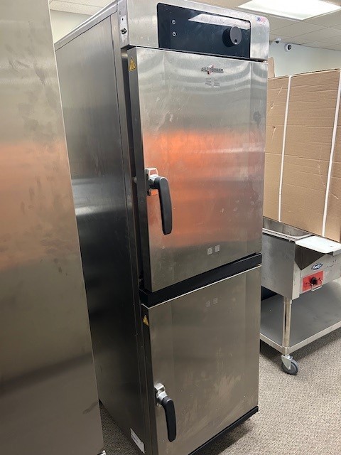 ALTO-SHAM HEATED HOLDING CABINET***FREE FREIGHT***