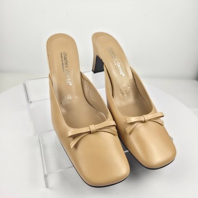 Charles David Camel Leather Mule Heels Bow Slide Pumps Size 8.5 M Vintage Y2K
