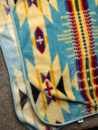 EL PASO SADDLE BLANKET CO PLUSH QUEEN SIZE FLEECE BLANKET RARE 79" W X 95" L - Picture 3 of 7