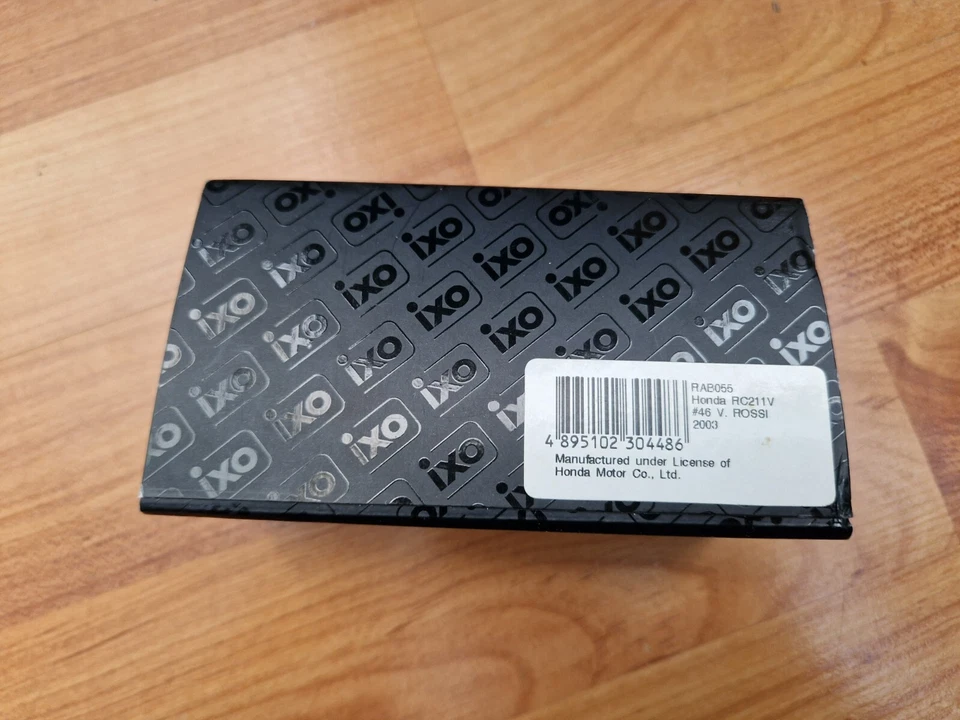 1/24 IXO HONDA RC211V VALENTINO ROSSI #46 2003 MOTO GP MOTO RAB055 Foto 3 de 3