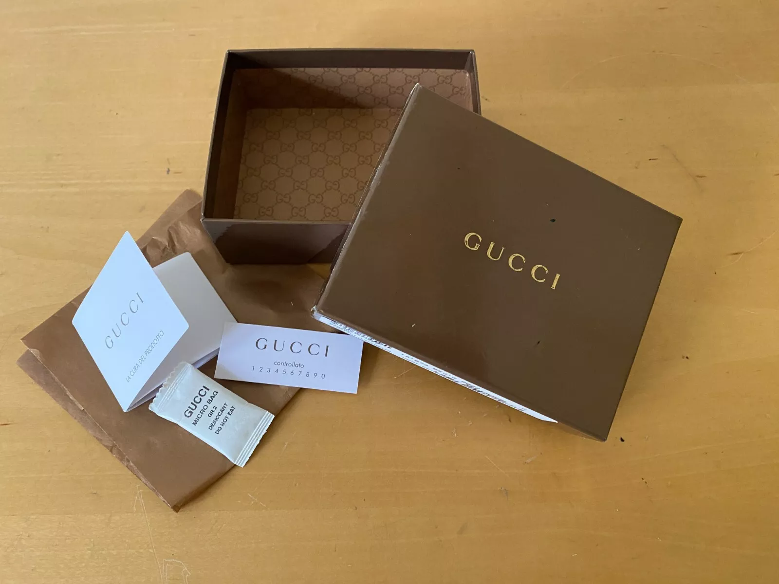 Cardboard box GUCCI Caja cartón   EMPTY VACIA   12 x 10 x 4´5 cm   Color marrón