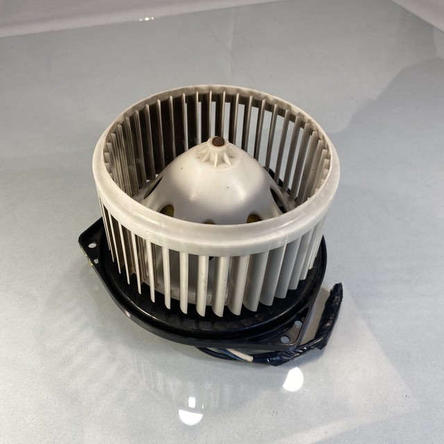 2005 Infiniti G35 Coupe Front A/c Heater Blower Motor W/ Fan OEM 3v172