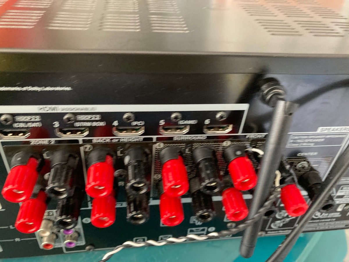 Onkyo TX -NR545 7.2 Channel 160 Watt Receiver. broken antennas