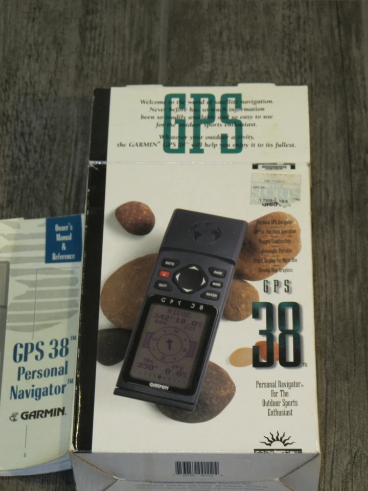 GARMIN GPS 38 GPS38 Handheld Hiking Geocaching Personal Navigation Device - Image 4 of 4