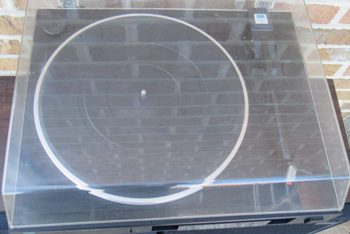 SANSUI P-D11 DIRECT DRIVE AUTOMATIC STEREO AUDIO TURNTABLE RECORD