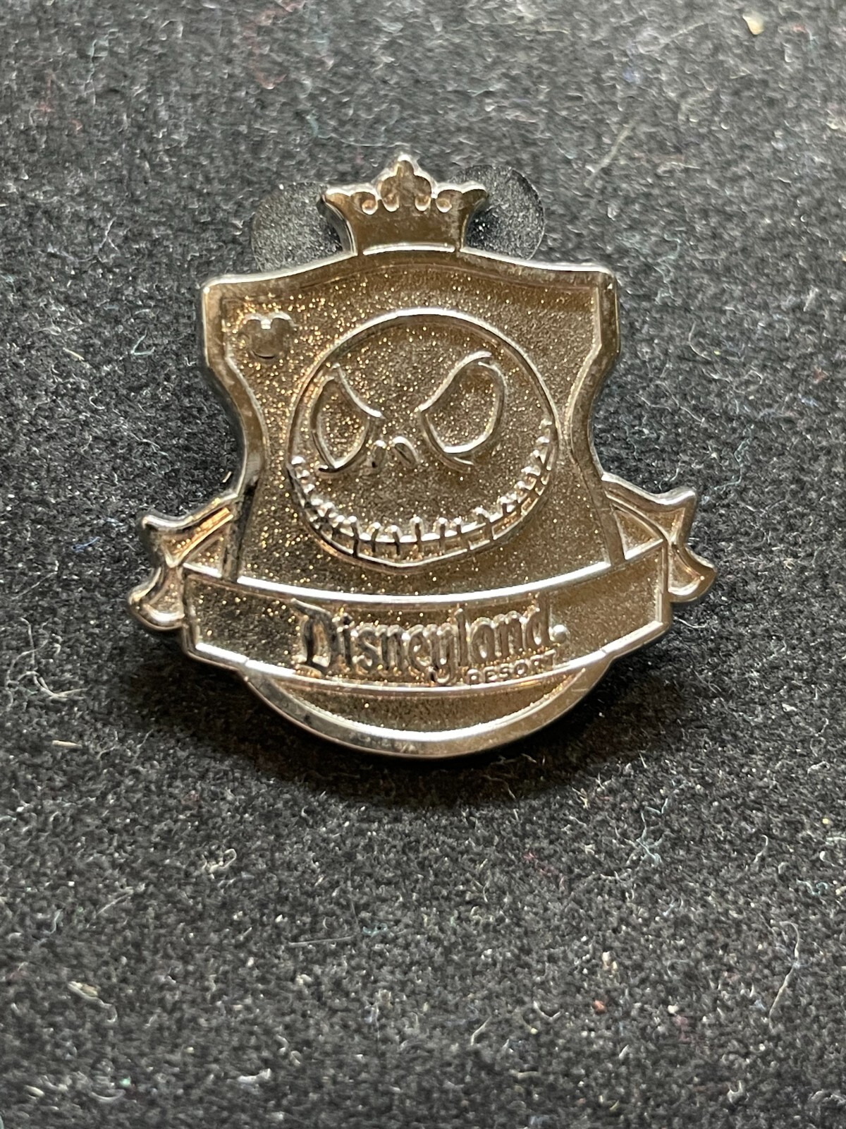 Disney Pin DLR 2012 Hidden Mickey Crest Collection Jack Skellington Chaser 88761