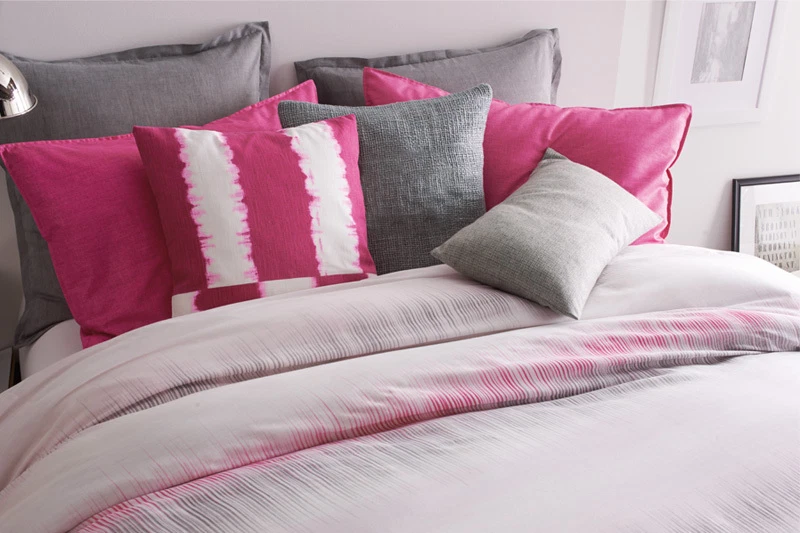 DKNY ЧАСТОТА 3PC КОМПЛЕКТ, 1 КОРОЛЕВА ПОДОДЕЯЛЬНИК ЧЕХОЛ 2 СТАНДАРТНЫЕ ШАМСЫ СЕРЫЙ РОЗОВЫЙ - Изображение 2 из 4