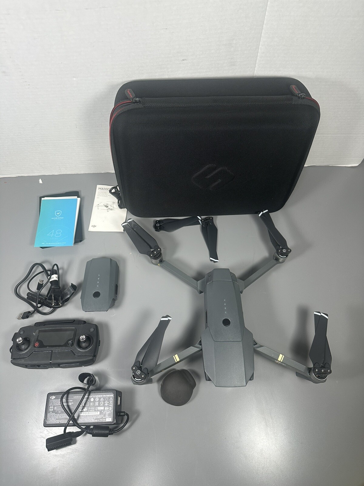 DJI Mavic Pro 4K Camera Drone M1p -includes protective case. 2 Batteries &more-image