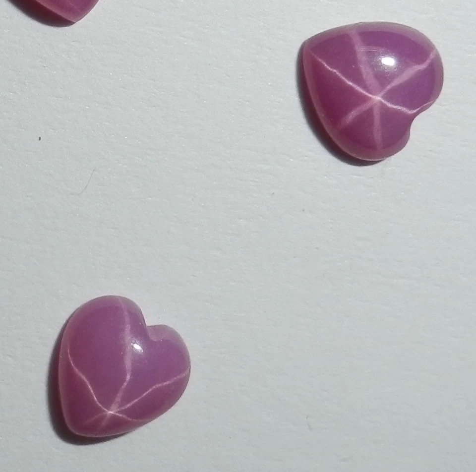 Opaque Star Ruby Heart 5x5 mm Cabochon Created 6 Rayed Stone 3 pieces Lot - Image 4 of 4