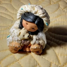 Vintage Friends Of The Feather   “Gift Of  A  Warm Smile”