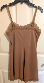 Vintage Lorraine Lingerie Women's Taupe Nylon w/ Lace Short Full Slip size 32