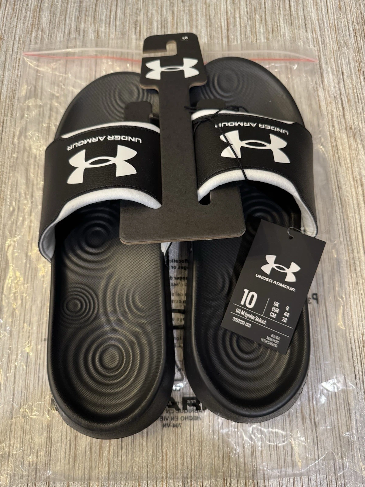 SIZE 10 Under Armour Ignite Select Slide Sandal - Black / White - New