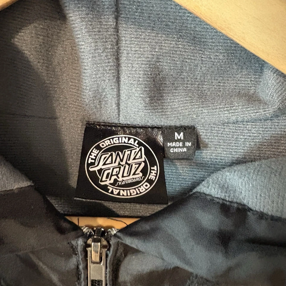  SANTA CRUZ Men's Dot Hooded Windbreaker Jacket Black with Logo US Men's size M  - Image 4 of 4