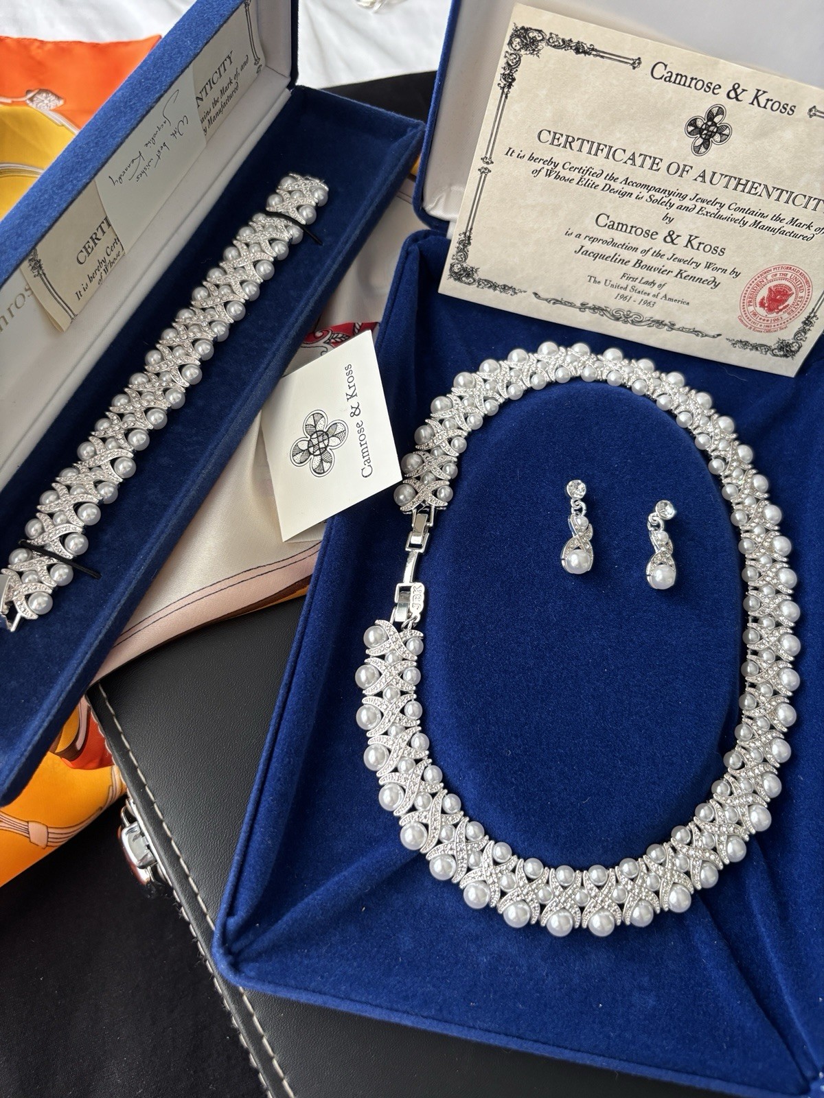 CAMROSE & KROSS JACQUELINE JBK PEARL CRYSTAL NECKLACE BRACELET EARRING SET,COA