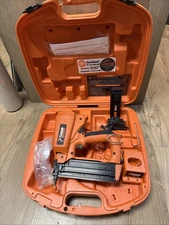 Paslode Cordless Finish 18 Gauge Trim Nail Gun Nailer 901000 Tool & Battery