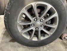 Used Wheel Fits 2014 Jeep Grand Cherokee 18x8 Aluminum Polished With Painted Po Used Wheel Fits 2014 Jeep Grand Cherokee 18x8 Aluminum Polished With Painted Po
