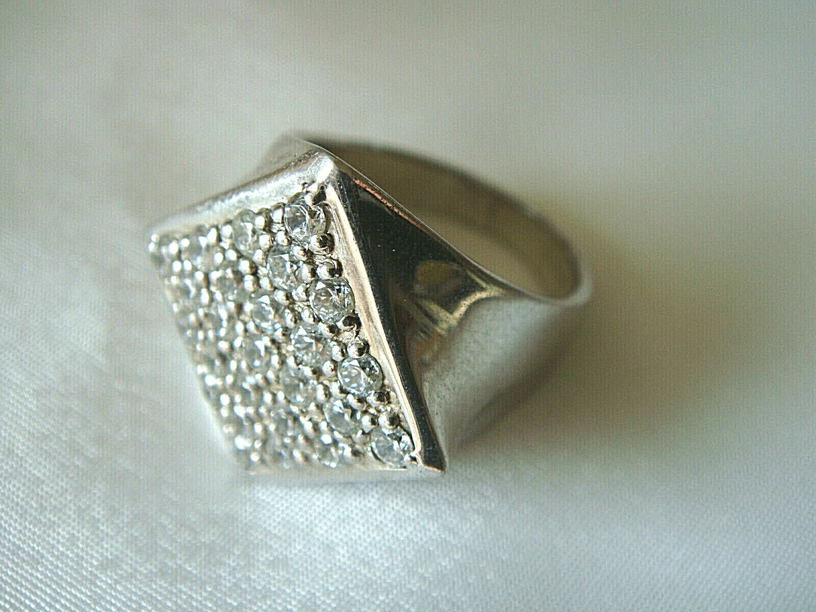 Bague argent 925 rhodié et zirconium bijou élégant pour le quotidien