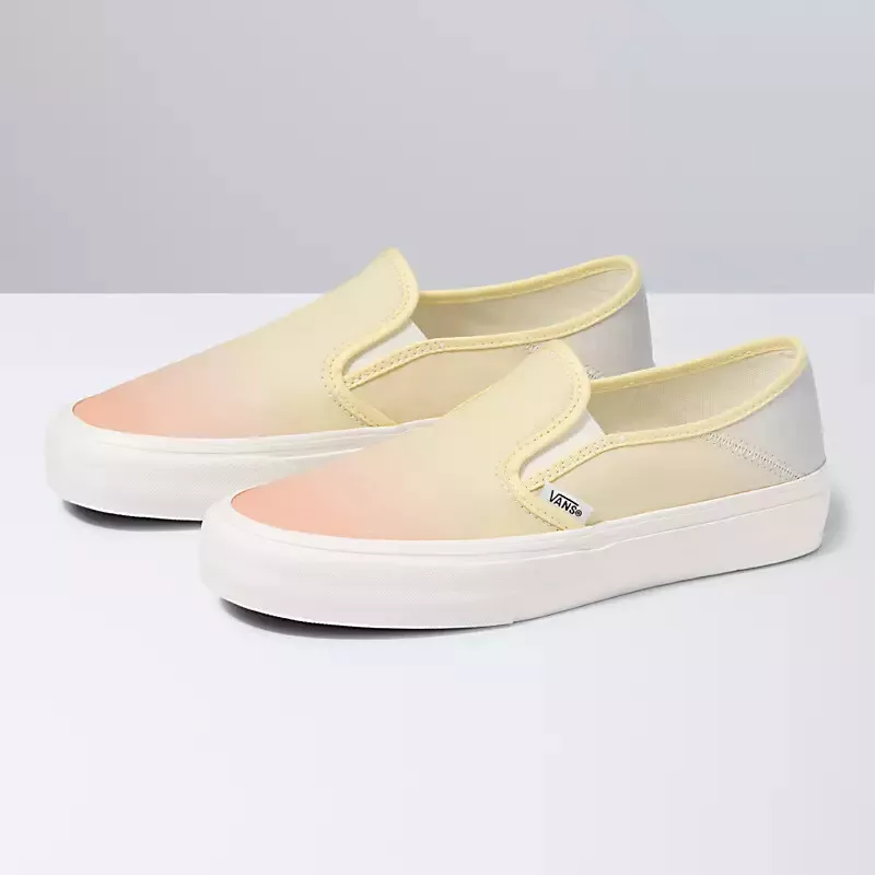 NEW Vans Slip On SF Ombre Sunrise Women s ultracush size 6 and size 7.5