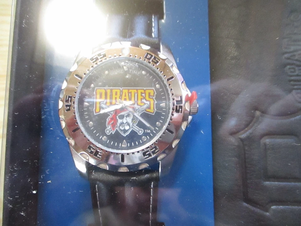 MLB Men's Black Watch & Leather Wallet Set Game Time 1997-2011 PIRATES Logo NEW - Image 4 of 4