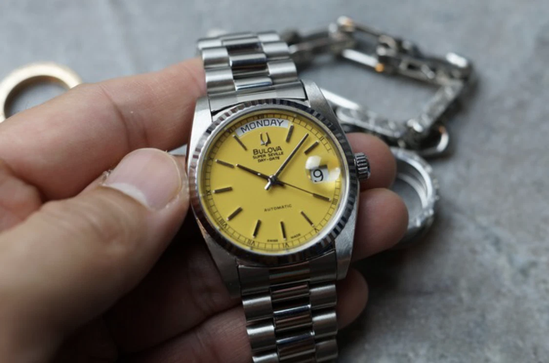 Bulova super online seville tv dial
