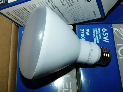 NEW TCP 2 Pack L8BR30D1527K2 LED Light Bulbs 9W=65W BR30 Dimmable 2700K 110Flood - Picture 4 of 5
