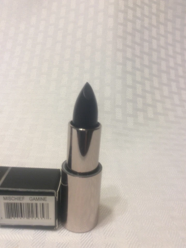 Lápiz labial mate a todo color AVON Mark LIPCLICK mezcla Foto 3 de 4