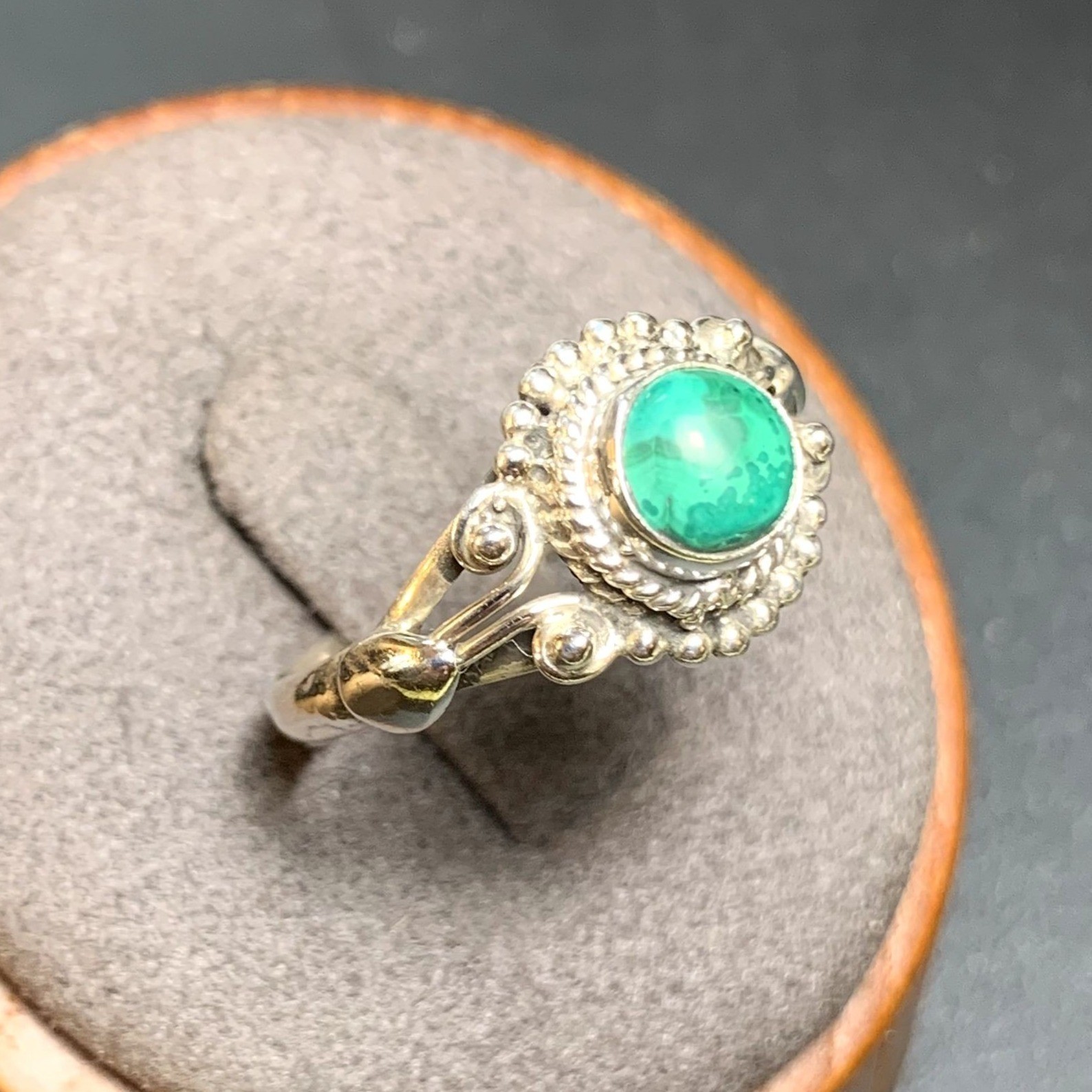 Malachite Beaded Scroll Design Statement Ring Ste… - image 3