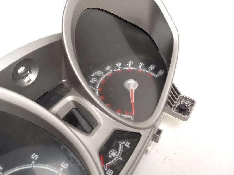 Ford Fiesta 2013 velocímetro OEM 44689 Foto 3 de 4