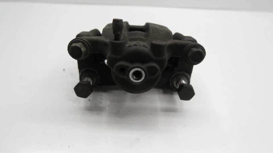 Pinza de freno trasera izquierda Nissan Quest 2011-2017 OEM Foto 3 de 4